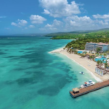 אוצ'ו ריוס Sandals Dunns River All Inclusive Couples Only מראה חיצוני תמונה